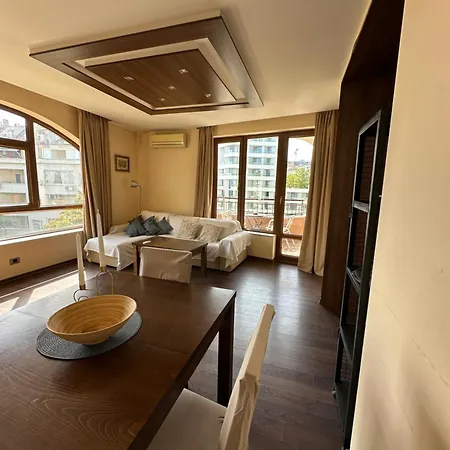 Sea View Next To Sea Garden And Апартаменты